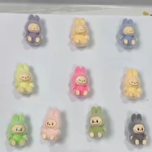 Labubu v2/v1 Macaron ตุ๊กตายาง labubu ขนาดเล็ก จี้ขนาด 3 ซม. เม็ดเล็กน่ารัก ตุ๊กตาน่าเอ็นดู เมินิ flocking