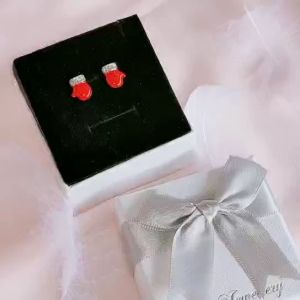 Her Jewellery Christmas Gloves Earrings - Luxury Crystal Embellishments plated with 18K Gold