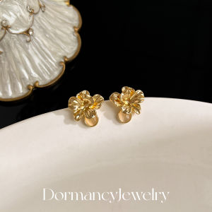 Retro French Style 3D Metal Flower Cats Eye Stone EarringsUnique Design Fashionable Accessories for Women