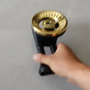 ด้านบนแก้วเตาแก๊ส Burner ทองและสีดำชิ้นส่วนทดแทน หัวเตาแก๊สอะไหล่ หัวเตาเหล็กหล่อ