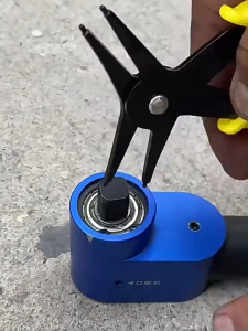Circlip Pliers 2-In-1 Internal And External Dual-Purpose Pliers External Spring Pliers Large Retaining Ring Removal Tool