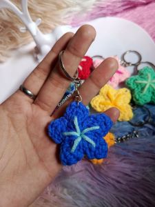 BINI INSPIRED CROCHET FLOWER KEYCHAINS(8 COLORS)