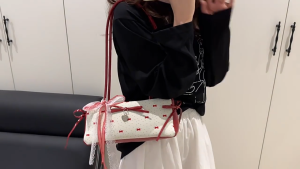 Túi kẹp nách in hình nơ Lolita Y2K xinh xắn nữ tính tặng kèm nơ cột túi 2763