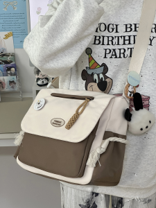 สไตล์ญี่ปุ่นย้อนยุค ลำลอง กระเป๋าสะพายข้างสําหรับผู้ชายและผู้หญิงกระเป๋าสะพายความจุขนาดใหญ่เหมาะสําหรับชั้นเรียนและการพักผ่อน