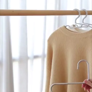 Hanger Zig Zag / Gantungan Jilbab Syal Towel / Handuk Kain Baju Hanger