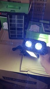 GDPLUS GD-8027 outdoor solar lighting system kit emergency power generation system solar power bank with Bluetooth speaker and FM three independent LED highlight bulbs