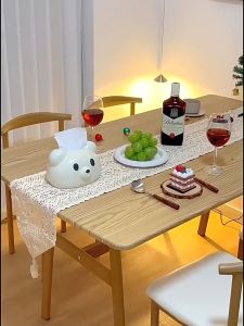 Nordic Style Small Solid Wood Dining Table: A Modern Choice for Your Home