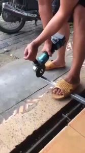 BỘ MÁY KHOAN PIN MÀI CẮT MAKITA 18V (GỒM 1 THÂN + 1 SẠC + 2PIN + 1 VỎ HỘP)