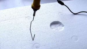 ที่ตัดโฟมไฟฟ้า ปากกาตัดโฟมไฟฟ้า ไฟฟ้าเครื่องตัดโฟมปากกา โฟมโพลีสไตรีนตัดปากกา ลึกโฟมตัดปากกา เครื่องมือตัดแบบปากกา พอลิสไตรีนไฟฟ้า แบบพกพาโฟมปากกาลวดร้อน ตัวแปลงปลั๊ก 10CM ตัดอย่างรวดเร็ว แบบพกพา 36W DIY ตัดโฟม/ผ้าฝ้