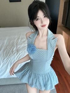 GUZILIAN | Sweet Anti-Aging Design Floral Backless Blouse And Shorts Two-Piece Set In White Womens Summer Korean Style Commute Short Pants