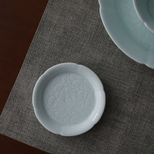 Miniature Sòng-dynasty Style Engraved Blue Glaze Dining Utensils Sauce Dish Porcelain round Tray Chinese Cuisine Home Use