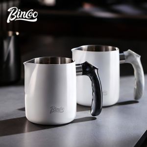BINCOO Coffee Latte Cup Milk Frother Pitcher Spouted Milk Frothing Cup Professional 600ML