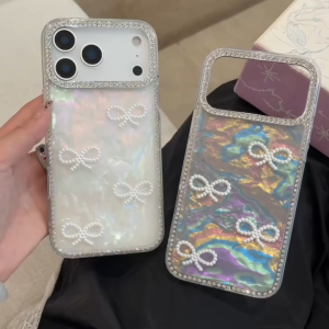 3D Pasted White Pearl Bow Phone Case for iPhone 11 12 13 14 15 16 17 Pro Max Plus Air Casing Inlaid Rhinestone Edging with Shell Pattern Hard Cover for iPhone 17 Case