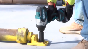 【ถอดง่าย】Makita ญี่ปุ่นDTW1001 18V 6.0Ah แบตเตอรี่ลิเธียม ประแจผลกระทบแขนแบบไม่มีแปรงแบบชาร์จไฟได้ 1/2 หัวประแจชั้นวางปืนลม