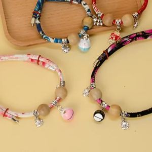 SUNEAST | Dây Đeo Chó Mèo Gỗ Cedar Có Chuông