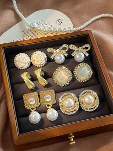 Elegant Pearl Imitation Womens Earrings Fashionable Retro Hong Kong Style Metal Ear Jewelry Fresh Outspring Spring Summer