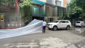 ọc Ô Tô Chống Ngập 7x4m Dày 9 Zem – Túi Trùm Xe Hơi Trong Suốt Cỡ Lớn Bao Phủ Toàn Xe