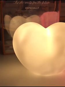 Ready Stock+COD: Creative Love Heart Night Light Desk Lamp - A Cute Romantic Gift for Bedroom Decor