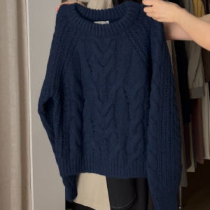 QIANSHUIYIYUN | Chic Dark Blue Knitted Sweater