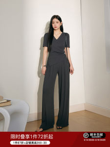 Flattering Fashion Set for Plus Size Women V-Neck Irregular Hem Short Sleeve Shirt and Straight Leg Pants