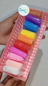 Mainan Clay 1 pak murah isi 12 pcs