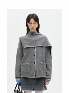 Wool Blend Contrast and Embroidery Edge Sweater