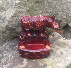 Asbak Rokok Unik Badak Endemik: Home Decoration & Miniatur Ruangan