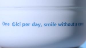 OSMY BY SOM1 CICI Probiotic Whitening Tooth Powder