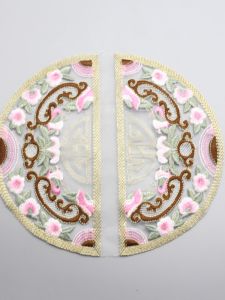 Decorative Embroidered Patch round Shape Adhesive Fabric for Clothing Ethnic Pattern Chinese Style Floral Embroidery Patch