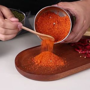 Electric Stainless Steel Spice Coffee Bean Grinder Home Pencincang Pengisar Mesin Serbuk Isi Rumah Kecil Pengisar Biji Kopi Kering Pengisar Elektrik Keluli Tahan Karat Pengisar Makanan bijirin pengisar keluli tahan karat Blade Battery