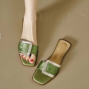 Giày Bệt Phối Màu Mũi Vuông Kiểu Trung Quốc Mới 2024 Dép Đi Ngoài Gót Thấp Đơn Giản Quai Ngang Da Thật Mùa Hè
