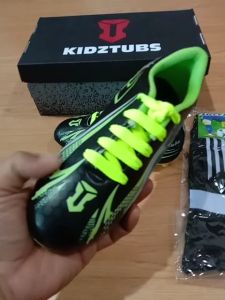 Paket Komplit Sepatu Bola Anak KIDZTUBS: Kualitas & Perlengkapan Lengkap