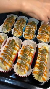 [Isi200] Cake Case Oval Lonjong Laminasi BEAUTY CAKE 14x5x2.8 cm Anti Minyak / Paper Cup Case Oval Model Kincir / Pet CC Polygonal / Kertas Alas Kue Sosis / Cupcake Case Polygonal PET / Kertas Alas Kue Oval Lonjong Laminating