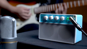 Kazuki Roar 10 Electric Guitar Amplifier แอมป์กีตาร์ มินิแอมป์ Roar10