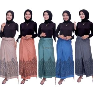 Paket Usaha 4 Pcs Sarung Santri Putri Motif Batik Muslim Kekinian