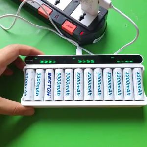 Bộ 12 pin AA 3300 mAh kèm sạc BESTON C9025L chuyên dùng cho micro không dây đồng hồ treo tường máy ảnh đồ chơi trẻ em