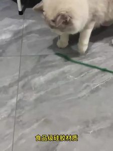 ลูกบอลกลิ้งโต้ตอบ 360° ของเล่นกลิ้งอัตโนมัติอัจฉริยะสําหรับแมวของเล่นไฟฟ้า