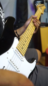 Gitar Elektrik Merk Kowe Seri Stronger Pickup SSH Terbaru