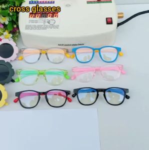 แว่นกรองแสงคอมฯ สำหรับเด็ก เลนส์บลูบล็อค คุณภาพดี & แว่นกันแดดUV400 รหัส CGB35