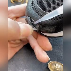 60ml Lem Sepatu Super Kuat Lem Outsole Sepatu Lengket Waterproof Lem Sandal Sepatu Lem Khusus Sepatu Perekat Nambal Tanpa Bekas