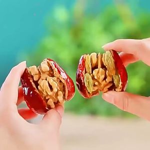 Fasimiyu พุทราไส้วอลนัท 500กรัม/ถุง พุทราสอดไส้วอลนัท พุทราวอลนัท วอลนัทพุทราจีน พุทธาจีนไส้วอลนัท ขนมจีน พุทราแดง + วอลนัท + ลูกเกด พร้อมทาน ขนมขบเคี้ยวสุขภาพ