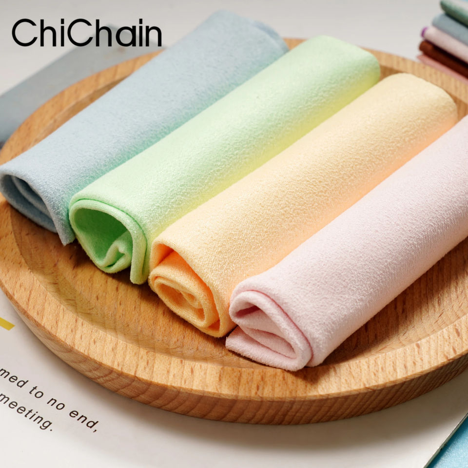 5PCS Eyeglass Cleaning Cloth Microfiber adaptable for Screens Lenses Nylon or Polaroid Glasses 15*18cm random color
