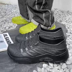 รองเท้าบูทกันน้ำผู้ชายสไตล์เก๋ ใส่สบาย กันลื่น ทนทาน เหมาะสำหรับทุกฤดูและกิจกรรมกลางแจ้ง
