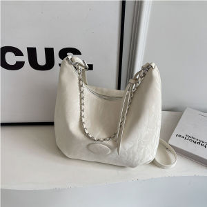 Student Class Large Capacity Bag Female 2024 New Arrival Tide South Korea Tote Bag Easiest for Match Shoulder Messenger Bag Commuter Bag