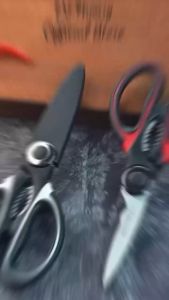 Kéo Nhà Bếp Đa Năng Chuyên Dụng Cắt Gà Cắt Xương Khui Nắp Chai – Lưỡi Thép Không Gỉ Siêu Sắc – Có Nắp Bảo Quản Tiện Dụng