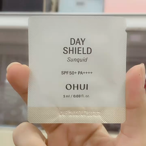 [Combo 10 or 20 gói] Kem chống nắng Ohui Day Shield Sunquid SPF50+ PA++++ dạng sữa thấm nhanh 1ml