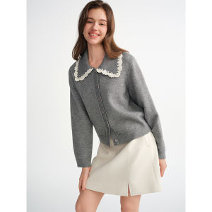 DUSHU | Slimming Lace Trimmed Carved Flower Large Size Knitted Cardigan