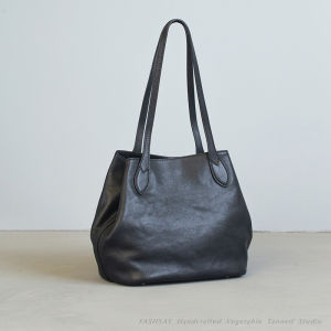 Fanhua Leather Goods Female Tote Bag Vintage Style Large Capacity Commuter Bucket Bag Top Layer Cowhide Vegetable Tanned Genuine Leather