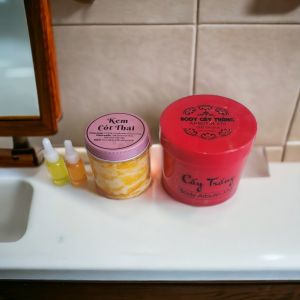 kem cốt thái 220gr (2 chai kích)+body cấy trắng arbutin 500gr