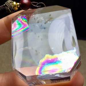 Pure natural full-wrap seven-color gel flower rainbow pendant.?? Crystal is transparent with seven-color gel flowers inside like a seven-color rainbow. Exquisite craftsmanship. If you like it order quickly. The color is so beautiful